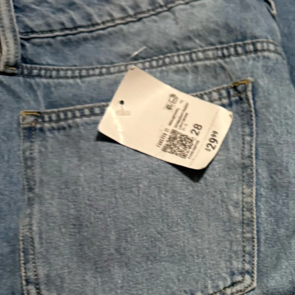 Forever 21 Light Blue Boyfriend Jeans - Picture 2 of 2